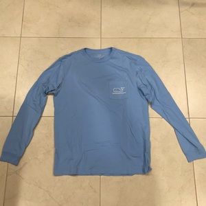 A men’s S (women’s M) long sleeved shirt
